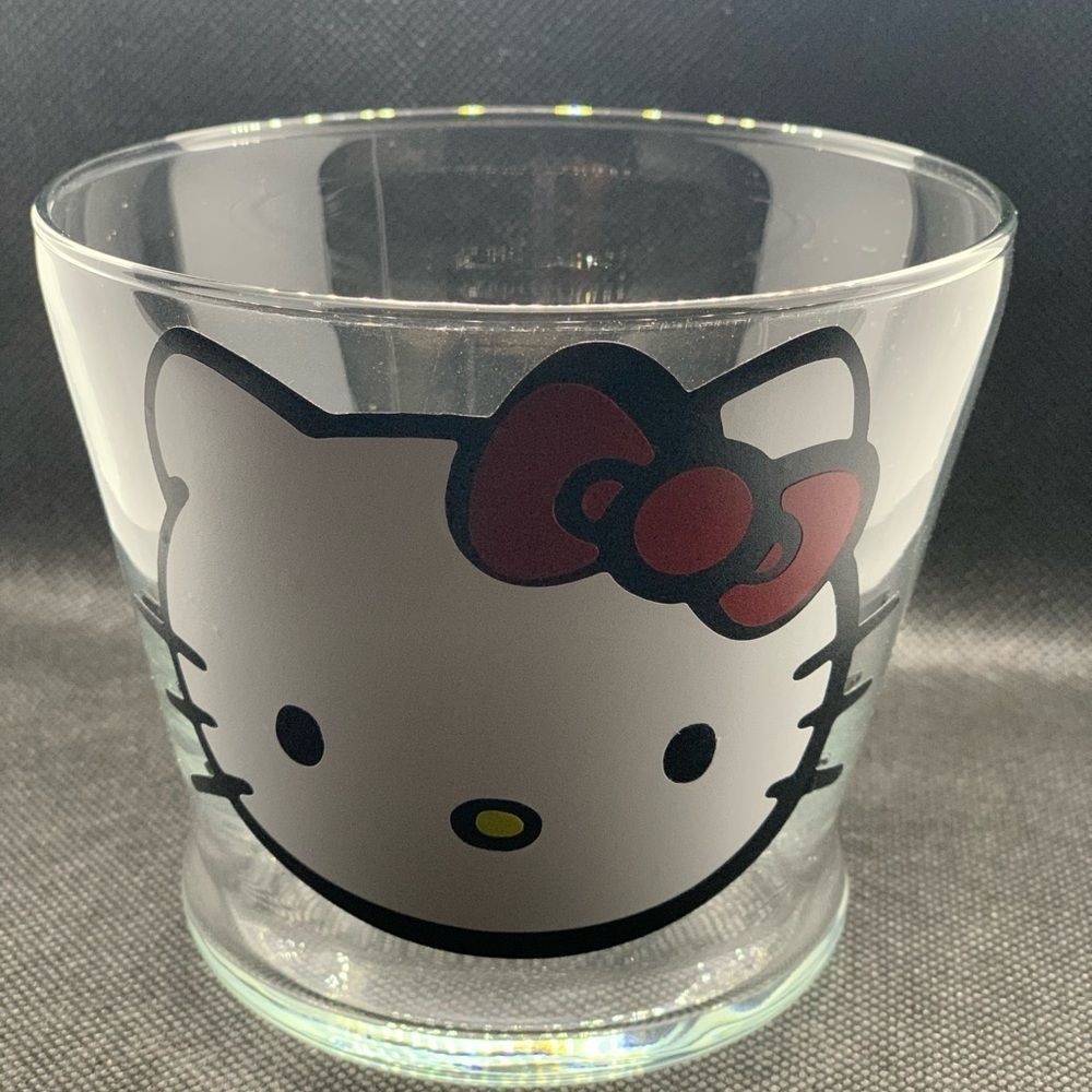 Hello Kitty Makeup Brush Holder